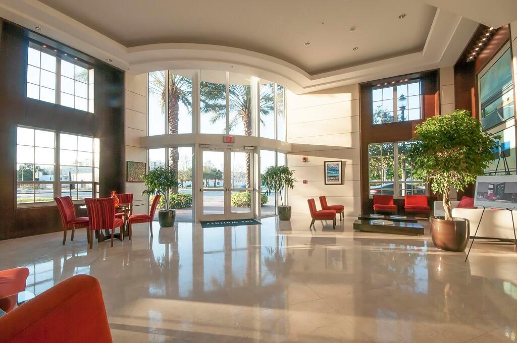 WHITNEY CONDO - Residential