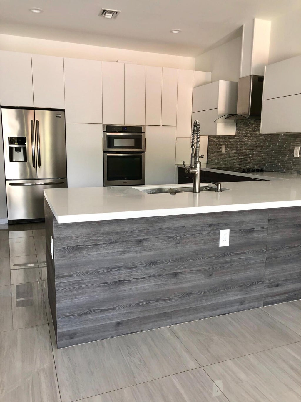 Photo of 2728 TREASURE COVE Circle #2728, Dania Beach, FL 33312 (MLS # B26073924)