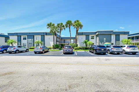 61 Piedmont B, Boca Raton, FL MLS: R11089494
