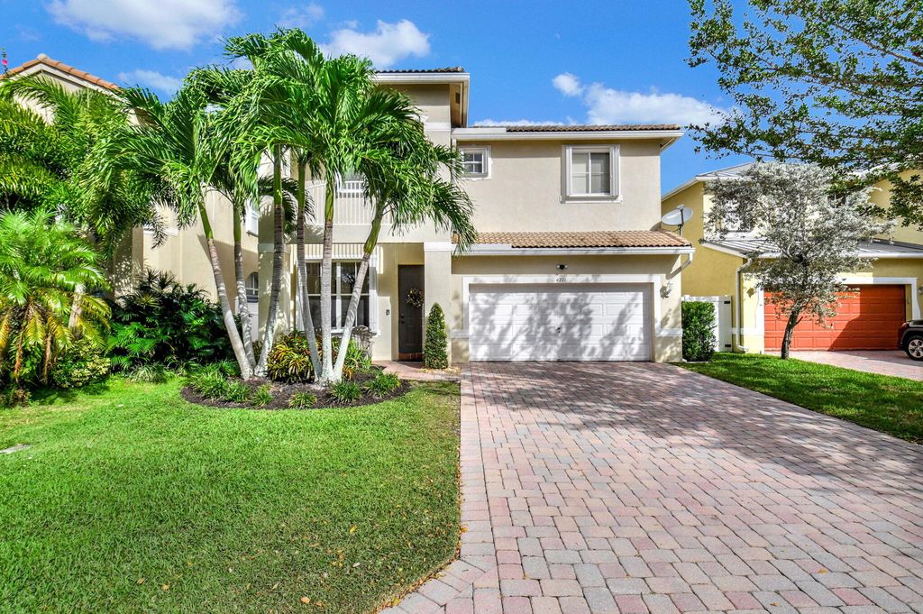 Photo of 4271 N Magnolia Circle, Delray Beach, FL 33445 (MLS # R11036965)
