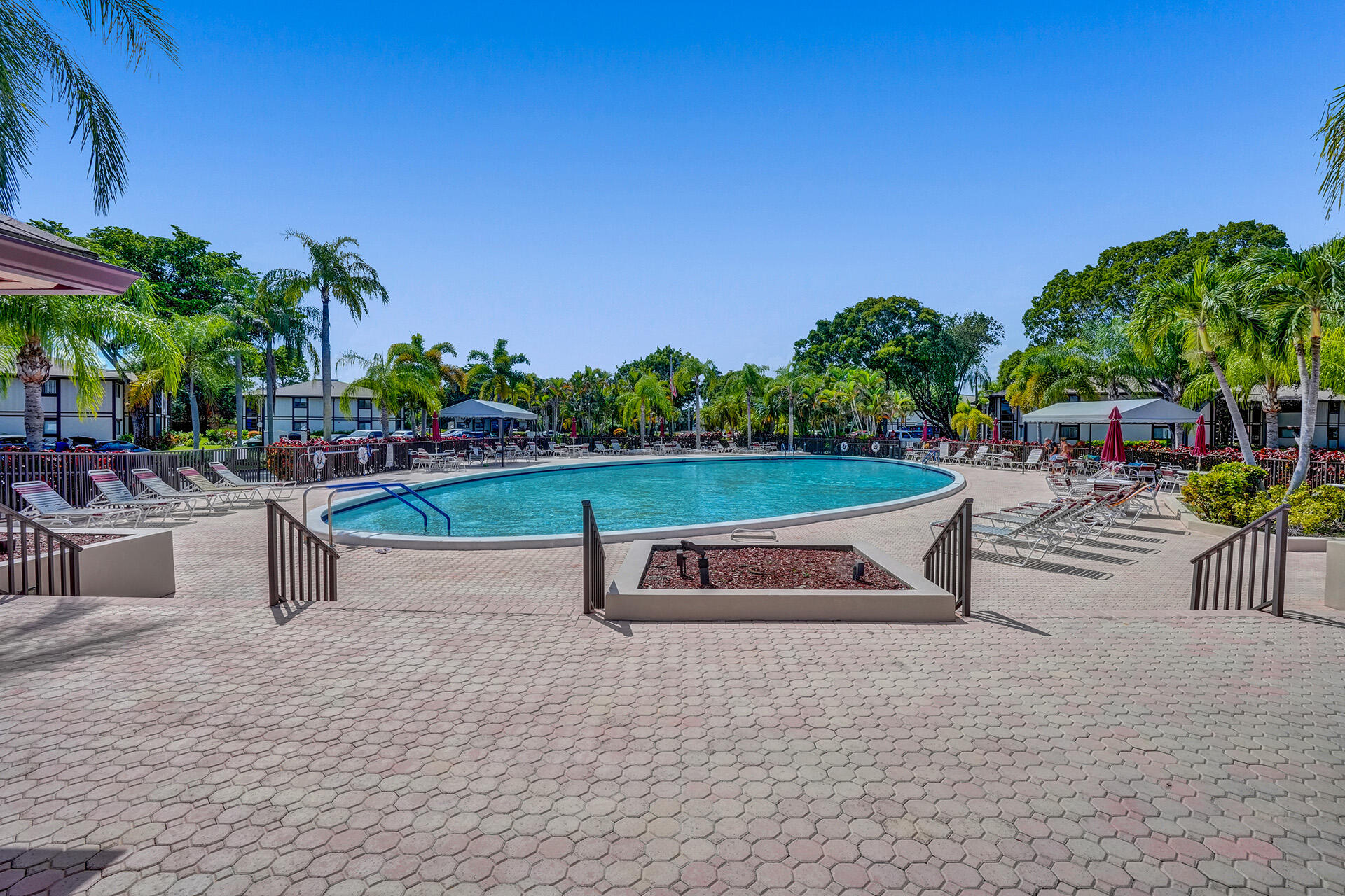 BELFORT CONDOMINIUM G - Residential