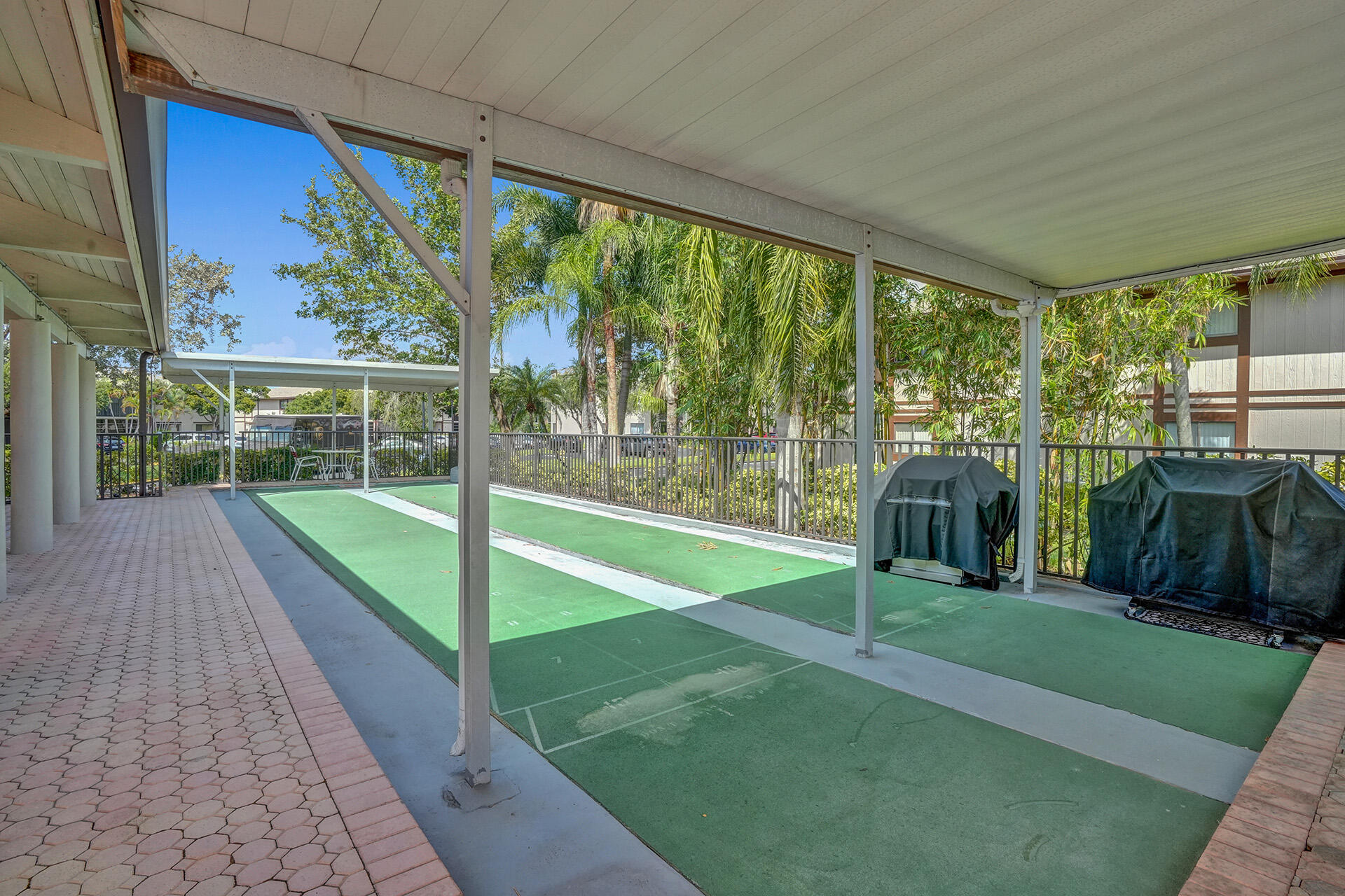 BELFORT CONDOMINIUM G - Residential