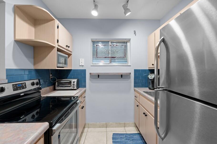 MONTCLAIR GARDENS CONDO - Residential