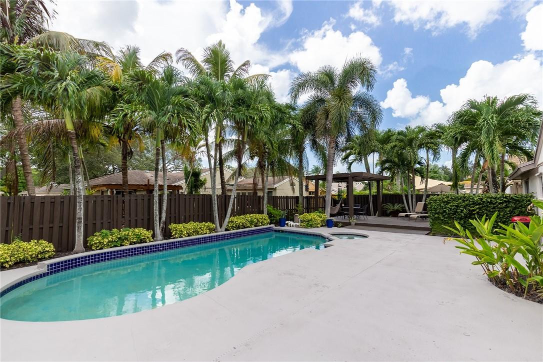 FLAMINGO GARDENS-TAMARIND - Residential