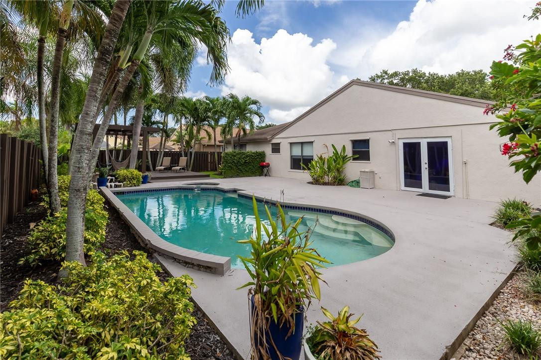 FLAMINGO GARDENS-TAMARIND - Residential