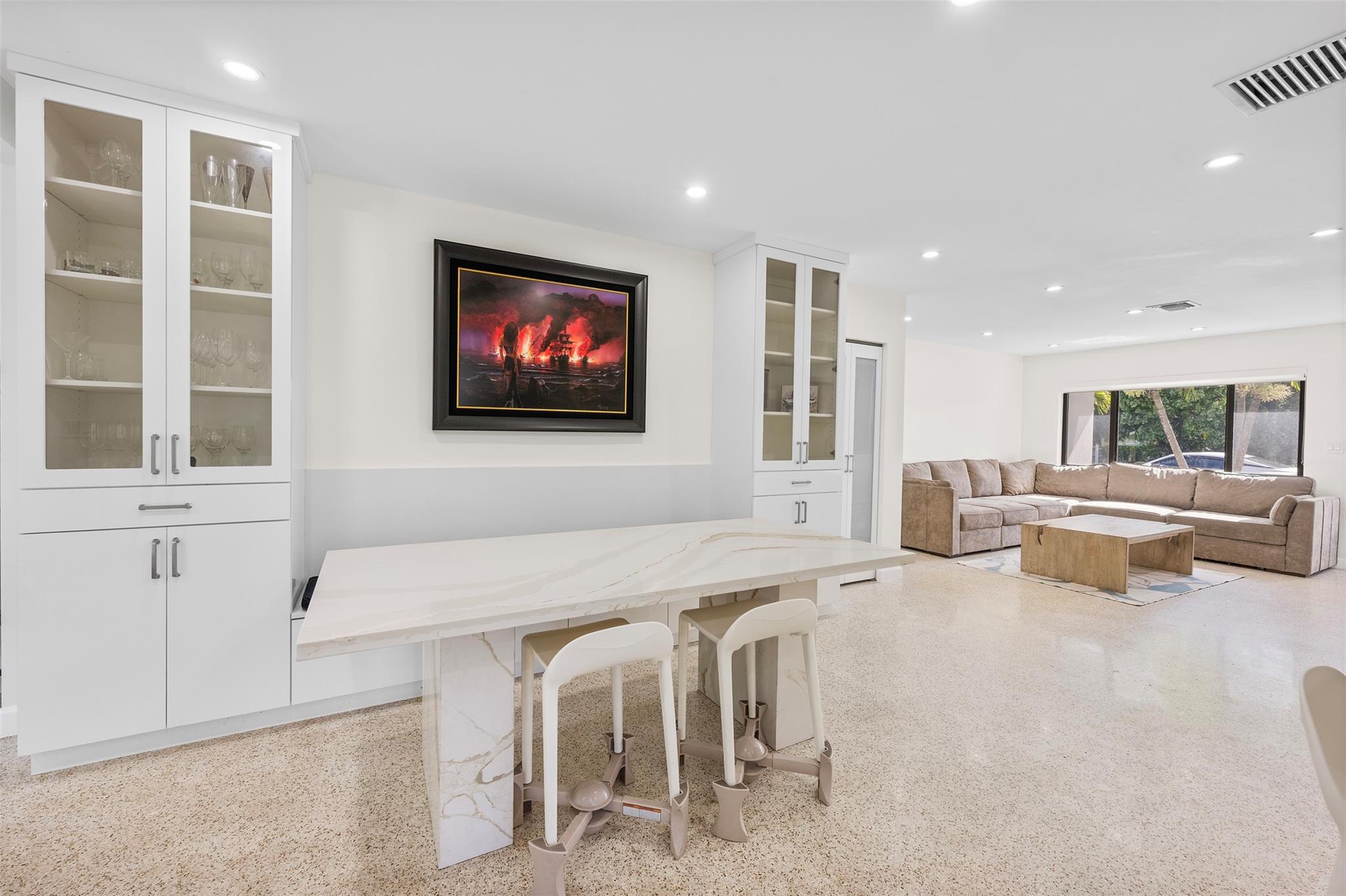 1228 NE 17th Ave
