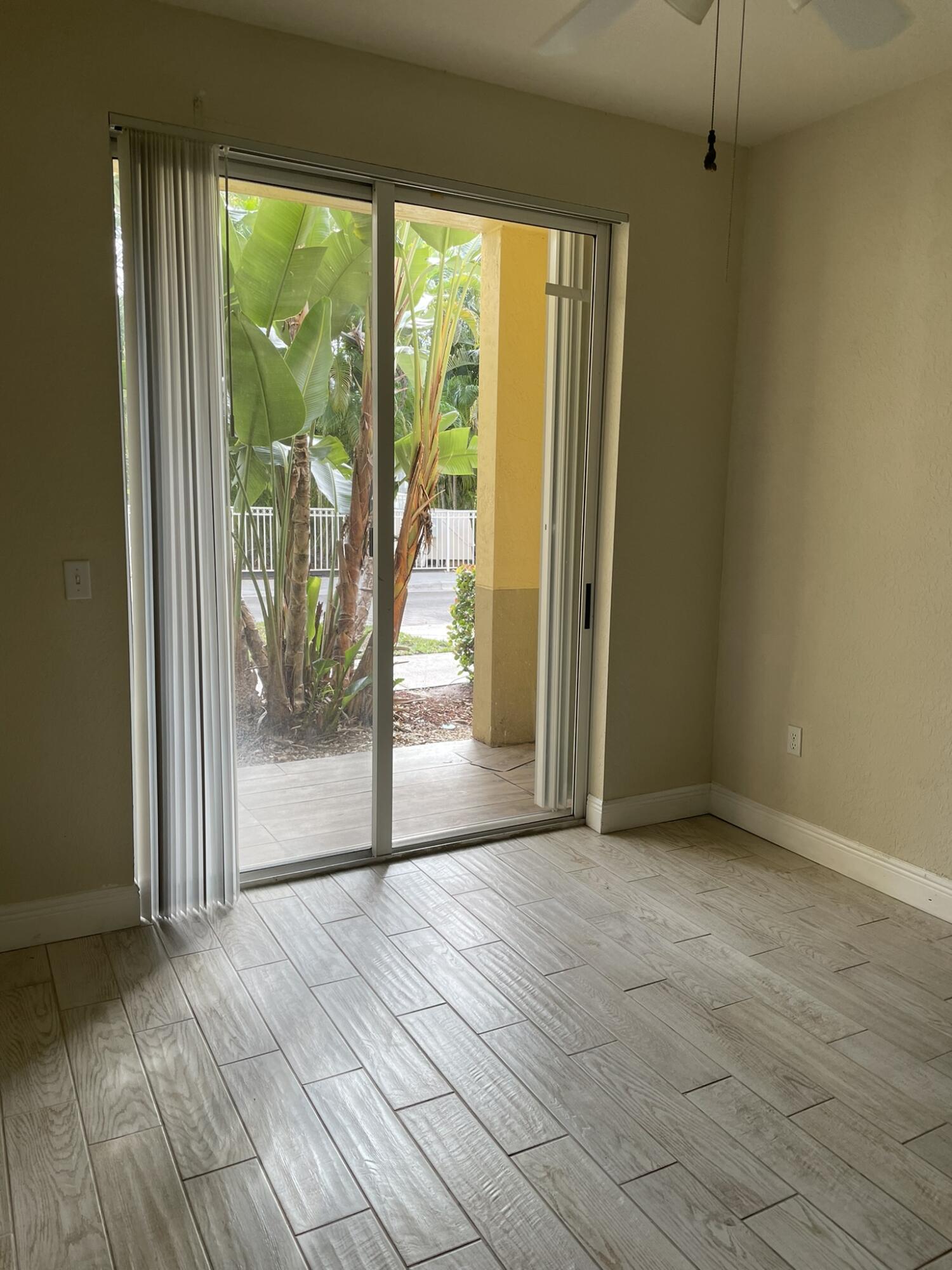 RESIDENCES AT LEGACY PLACE CONDO - Residential Lease