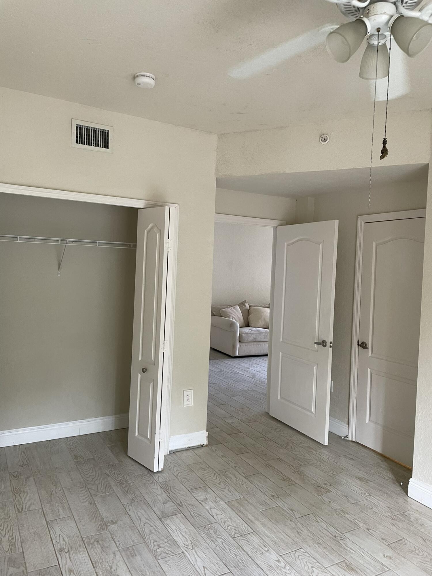 RESIDENCES AT LEGACY PLACE CONDO - Residential Lease