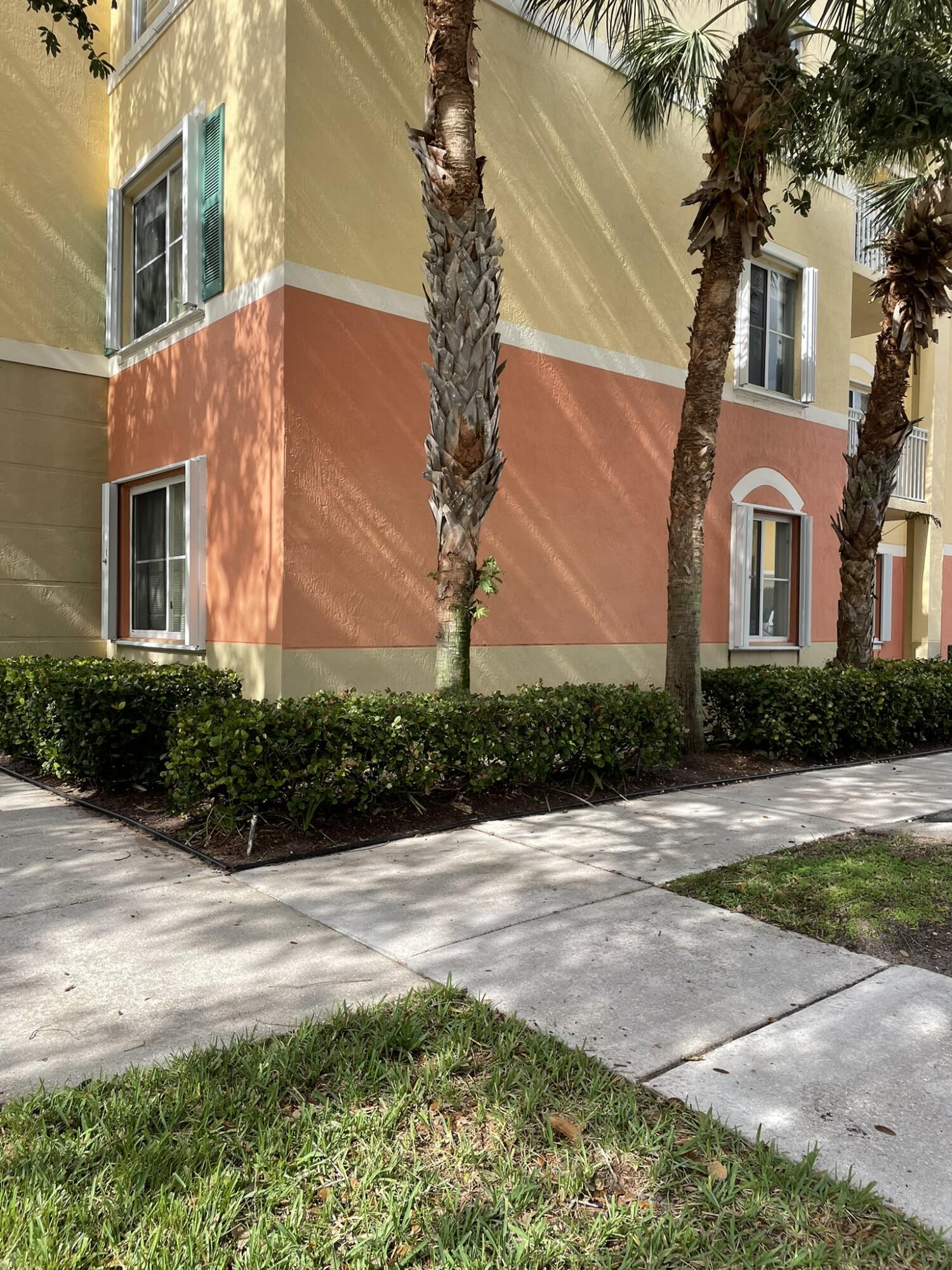 RESIDENCES AT LEGACY PLACE CONDO - Residential Lease