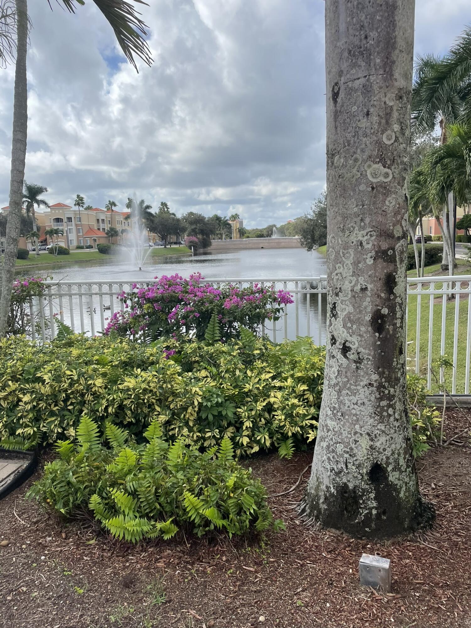 RESIDENCES AT LEGACY PLACE CONDO - Residential Lease