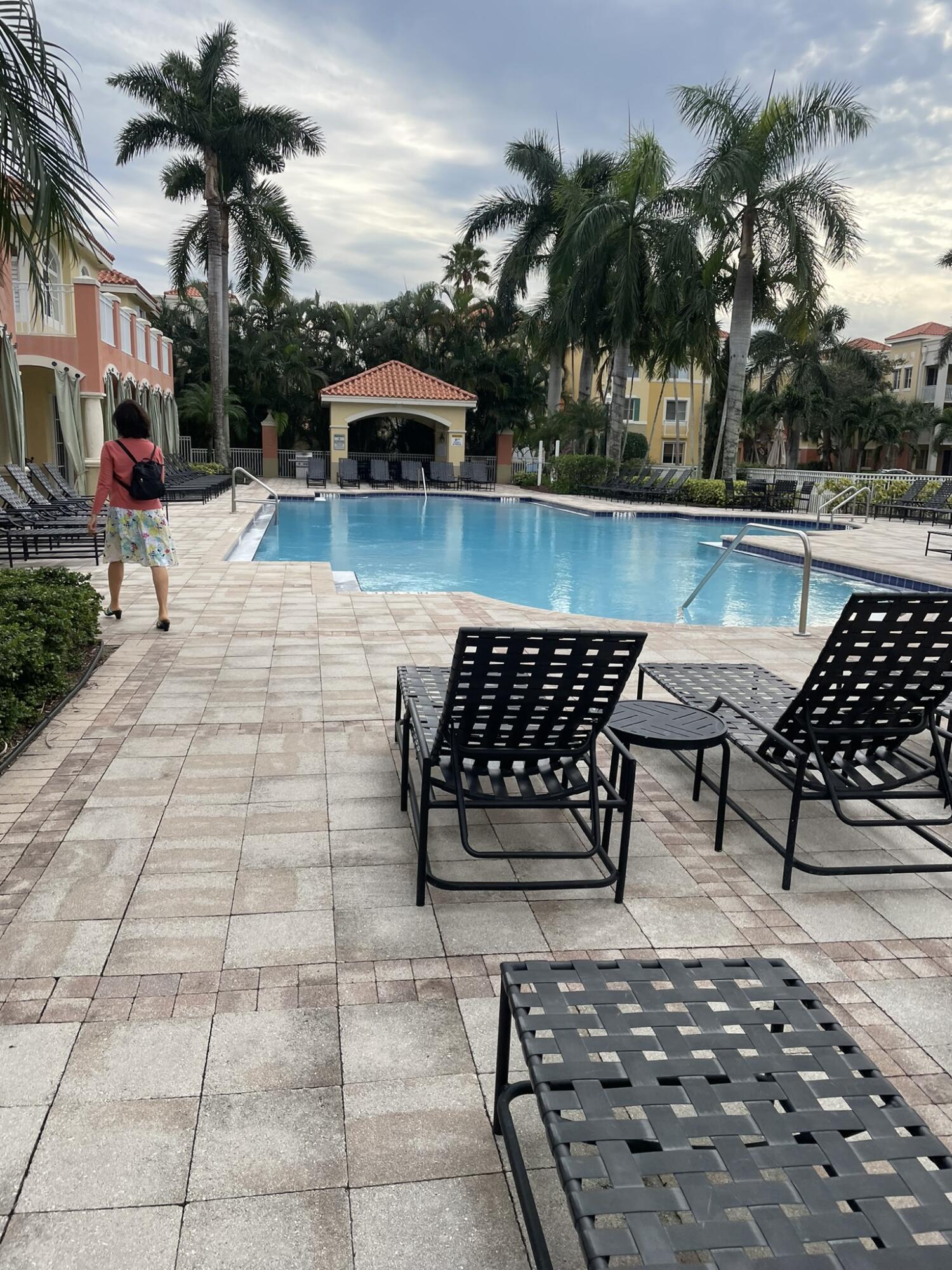 RESIDENCES AT LEGACY PLACE CONDO - Residential Lease