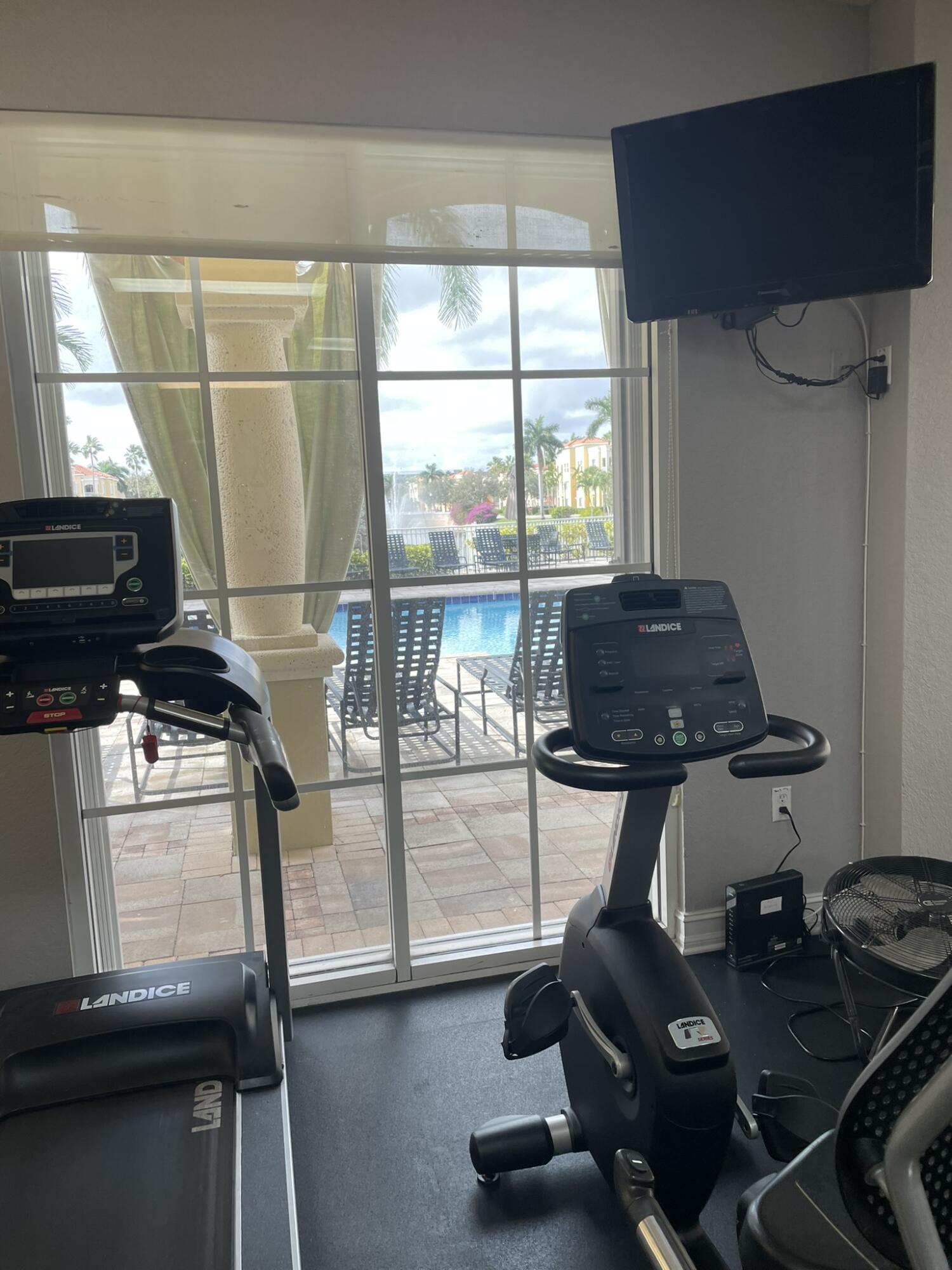 RESIDENCES AT LEGACY PLACE CONDO - Residential Lease