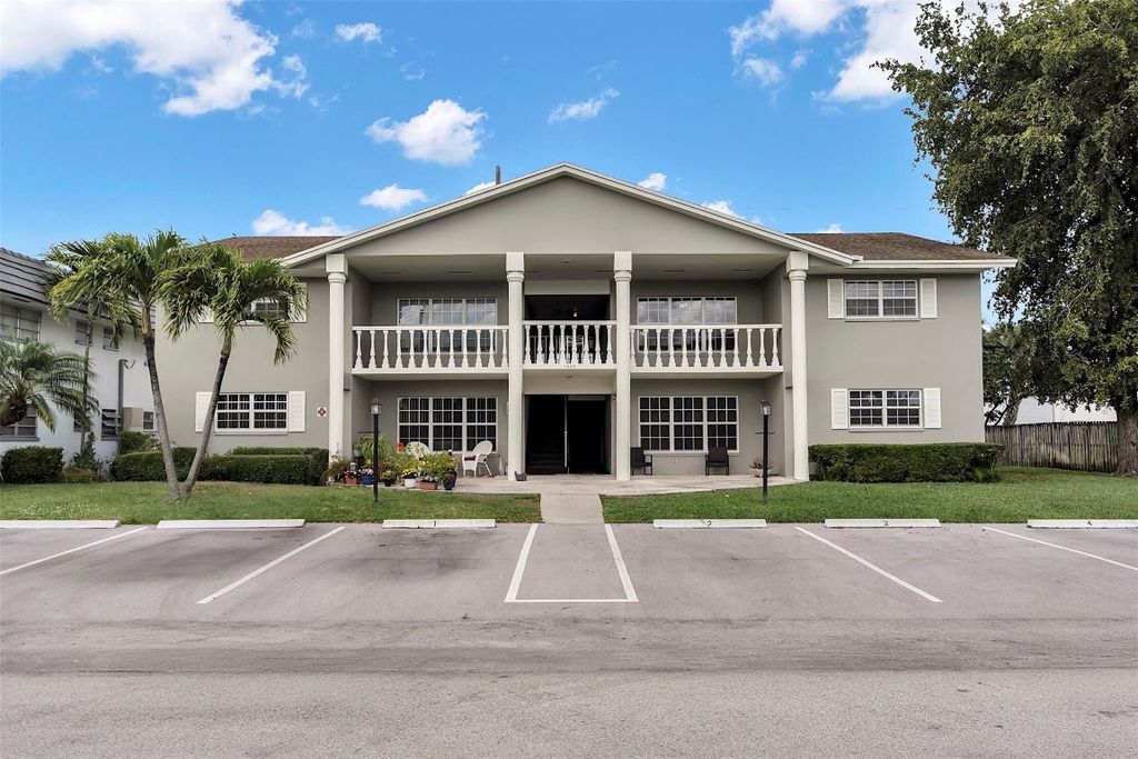 Photo of 1049 NW 30th Court #4, Wilton Manors, FL 33311 (MLS # F10545541)