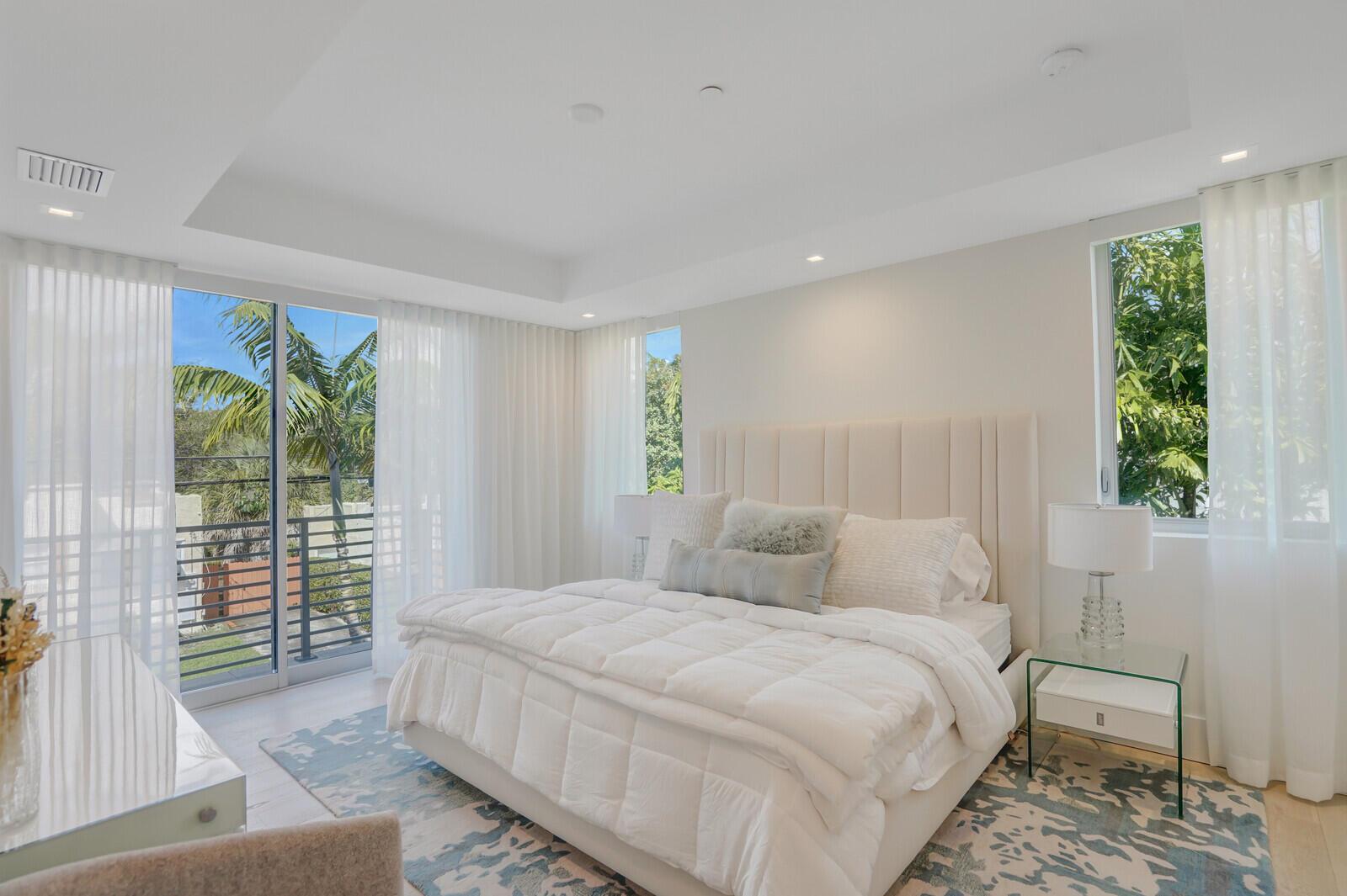 7th Ave Villas - Residential