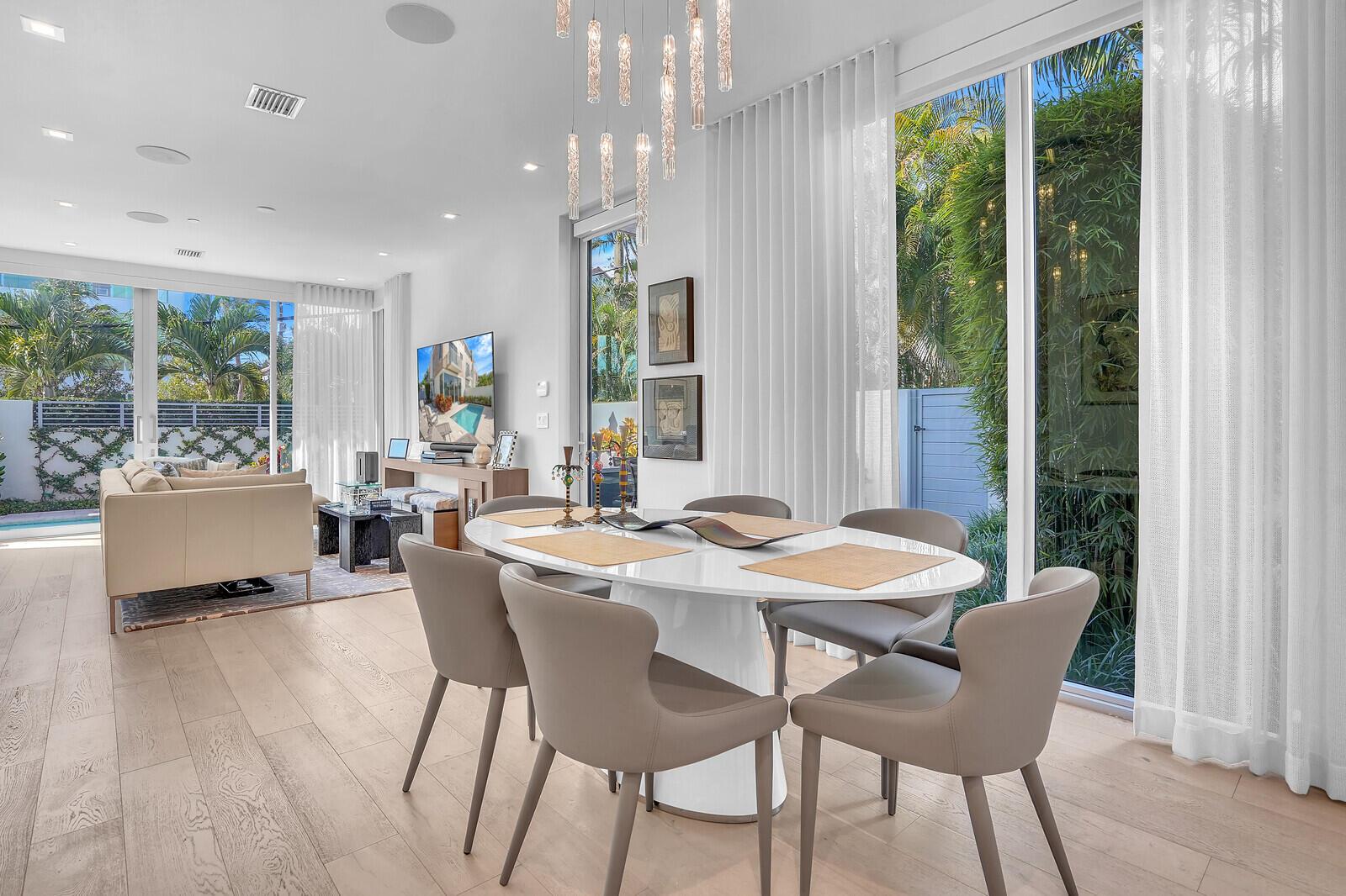 7th Ave Villas - Residential