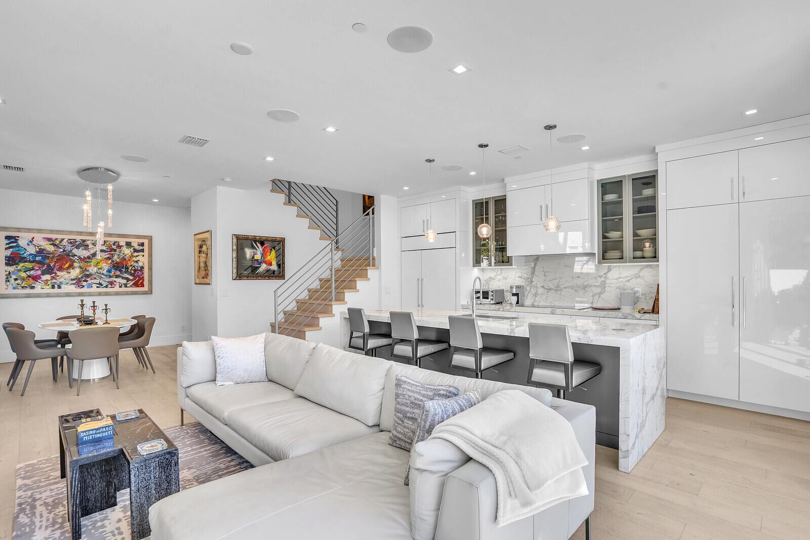 7th Ave Villas - Residential