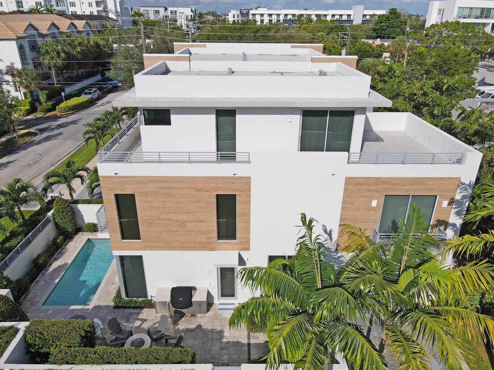 7th Ave Villas - Residential