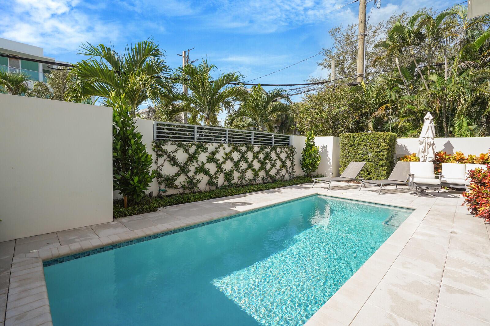 7th Ave Villas - Residential