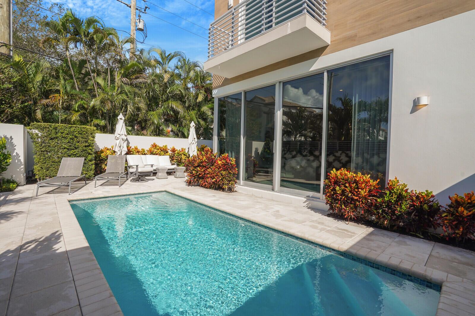 7th Ave Villas - Residential