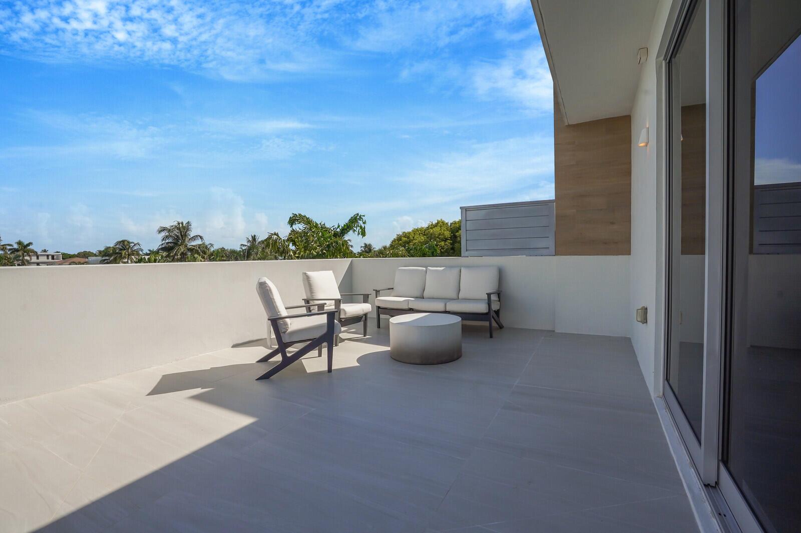 7th Ave Villas - Residential