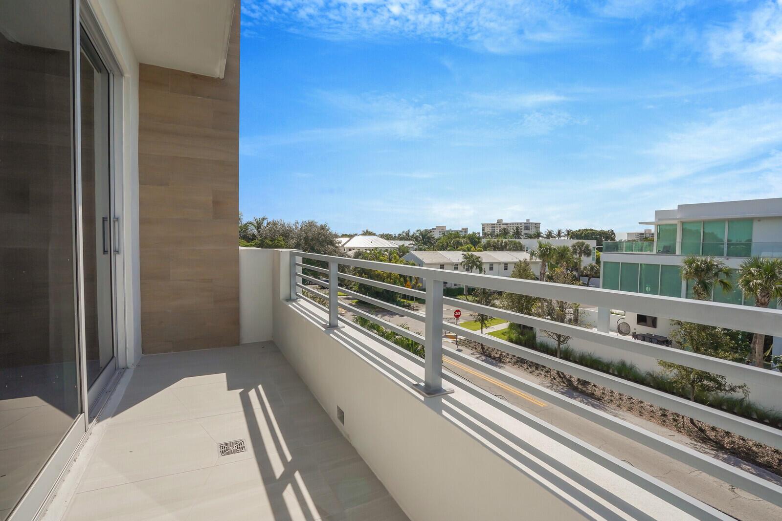 7th Ave Villas - Residential