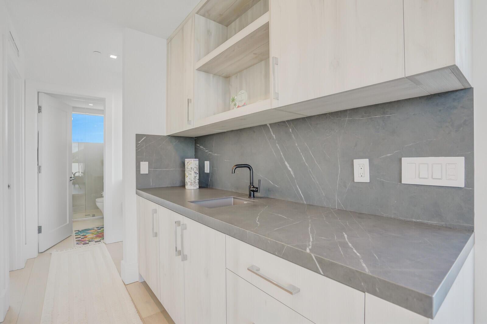7th Ave Villas - Residential