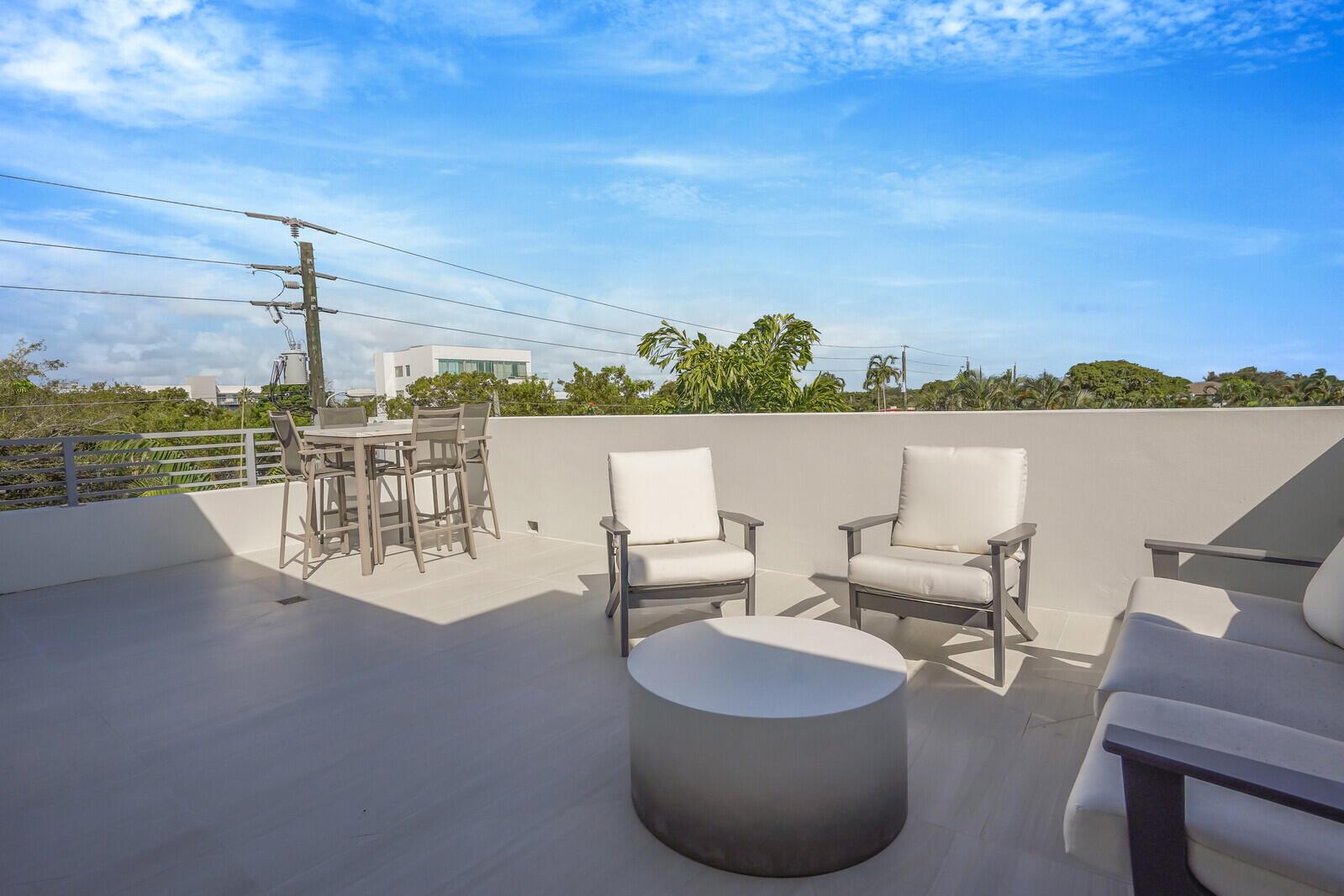 7th Ave Villas - Residential