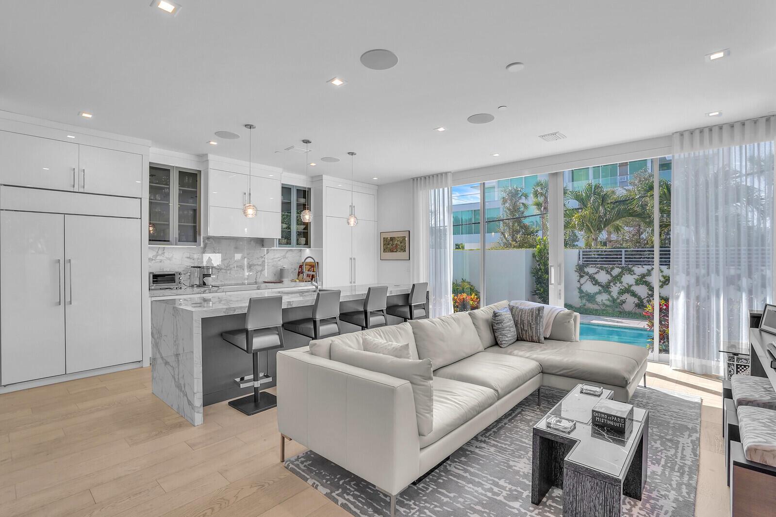 7th Ave Villas - Residential