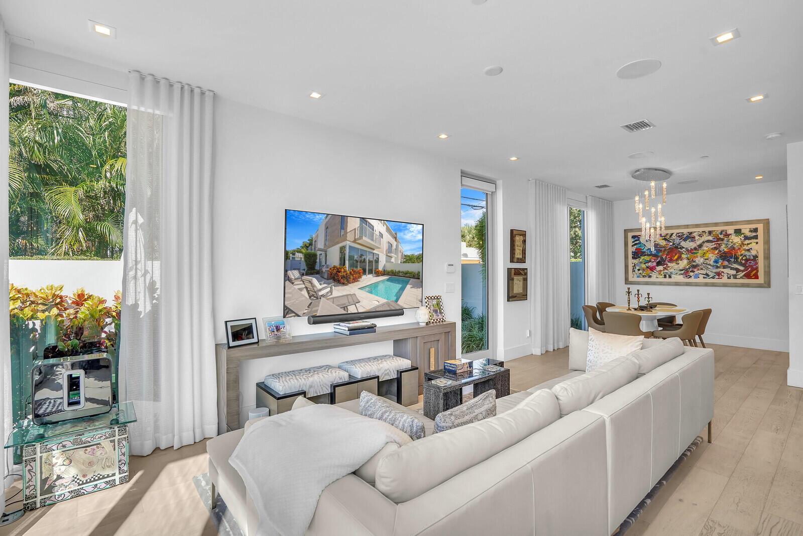 7th Ave Villas - Residential