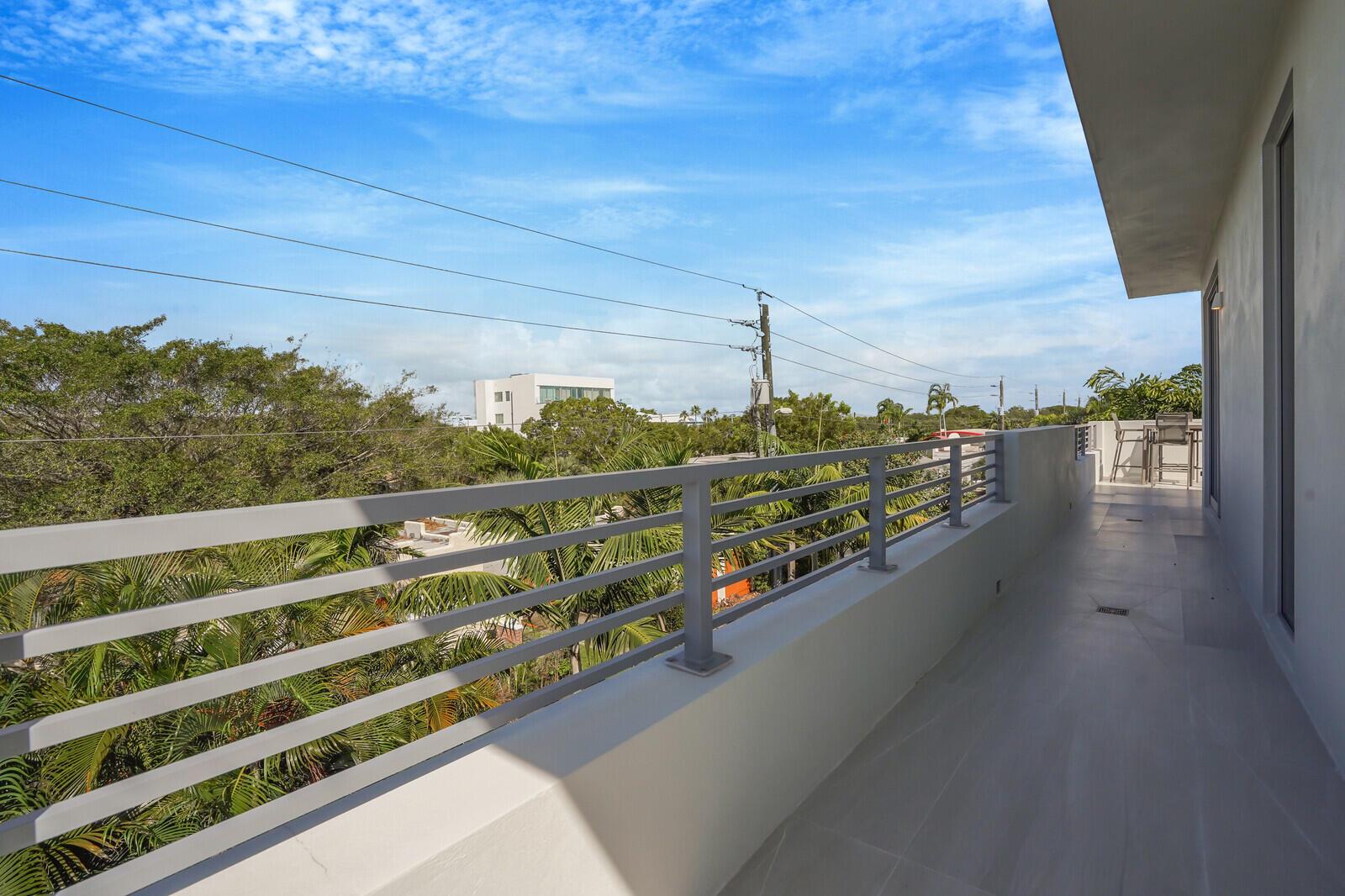 7th Ave Villas - Residential