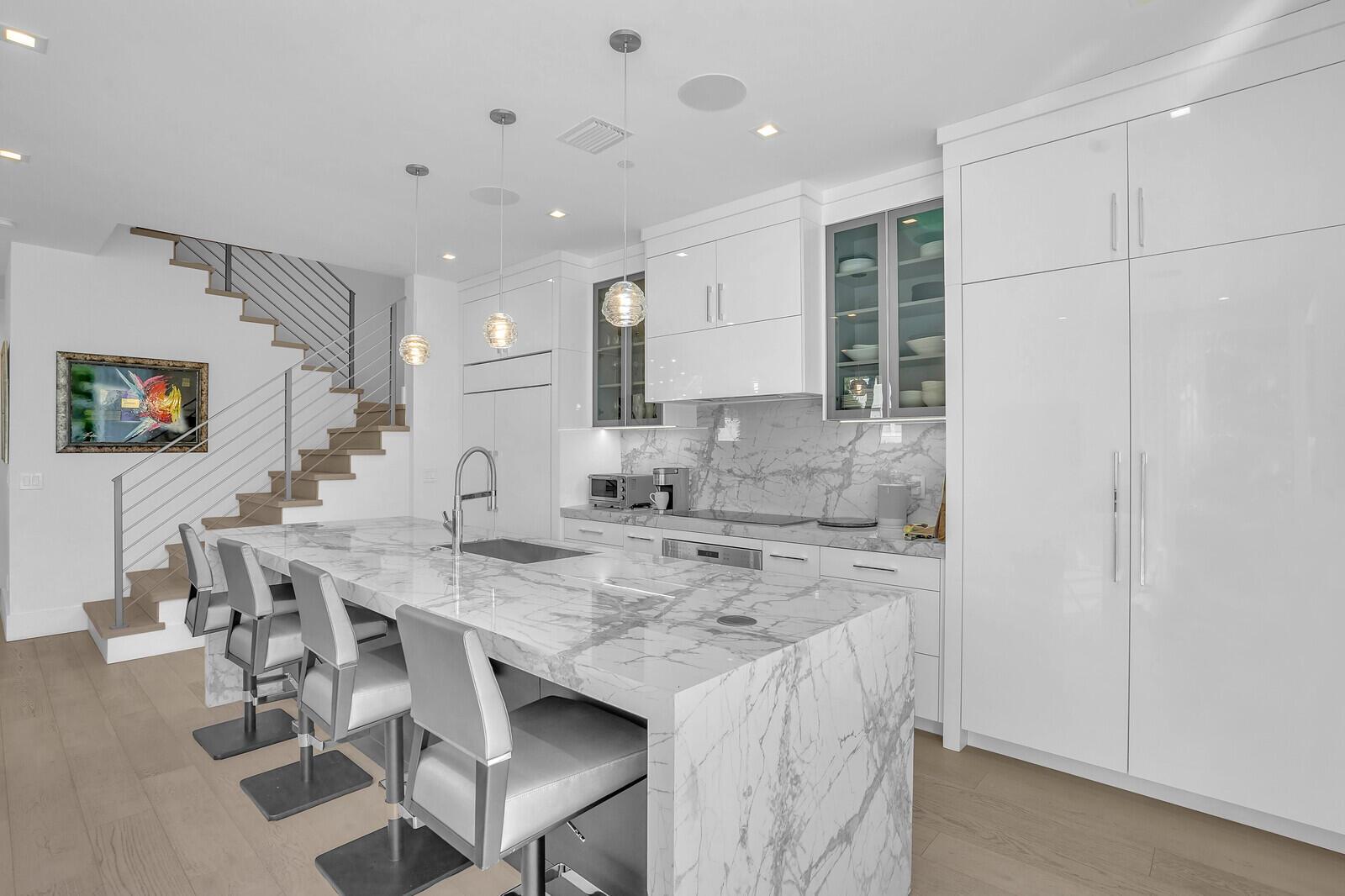 7th Ave Villas - Residential