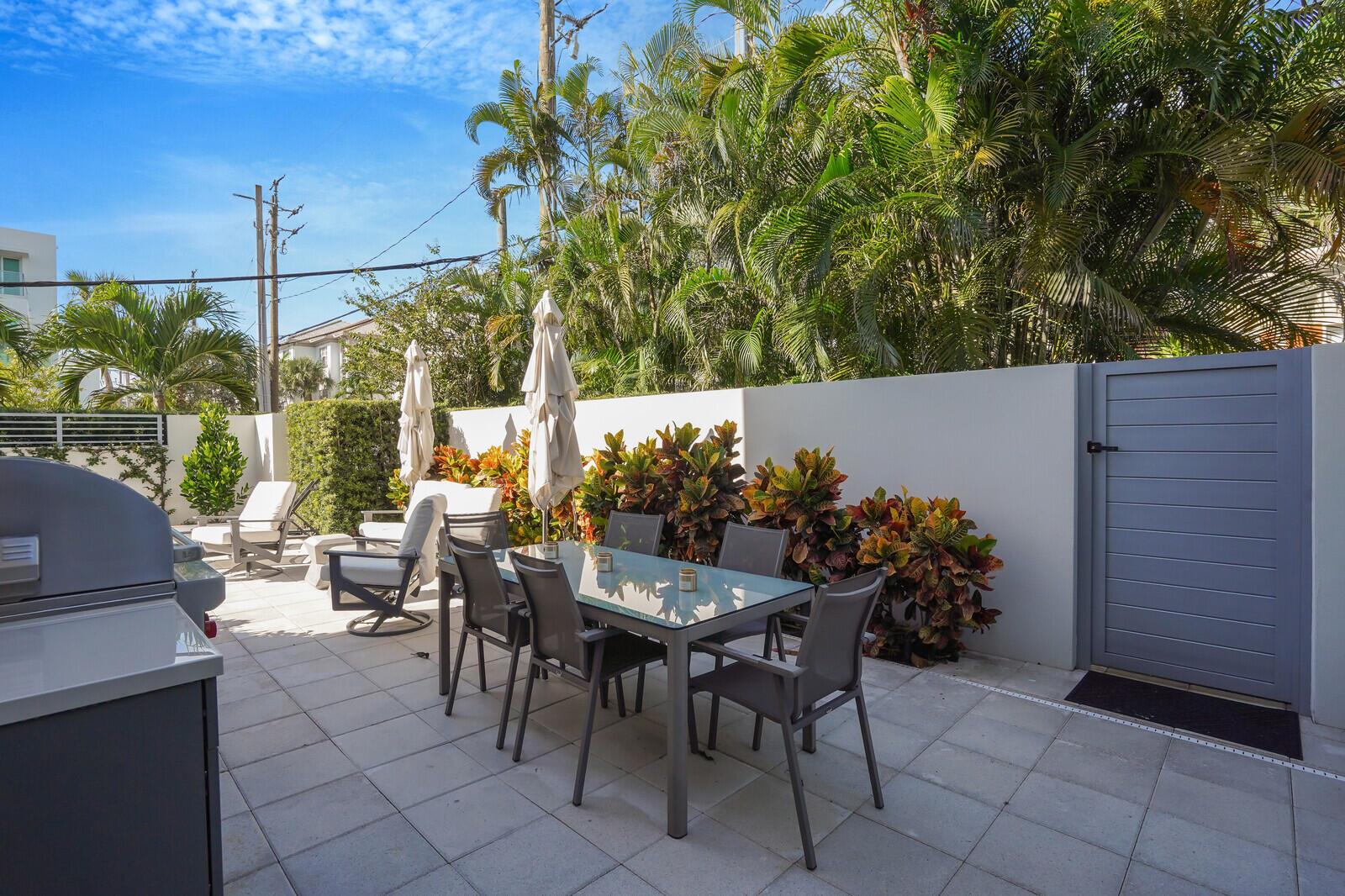 7th Ave Villas - Residential