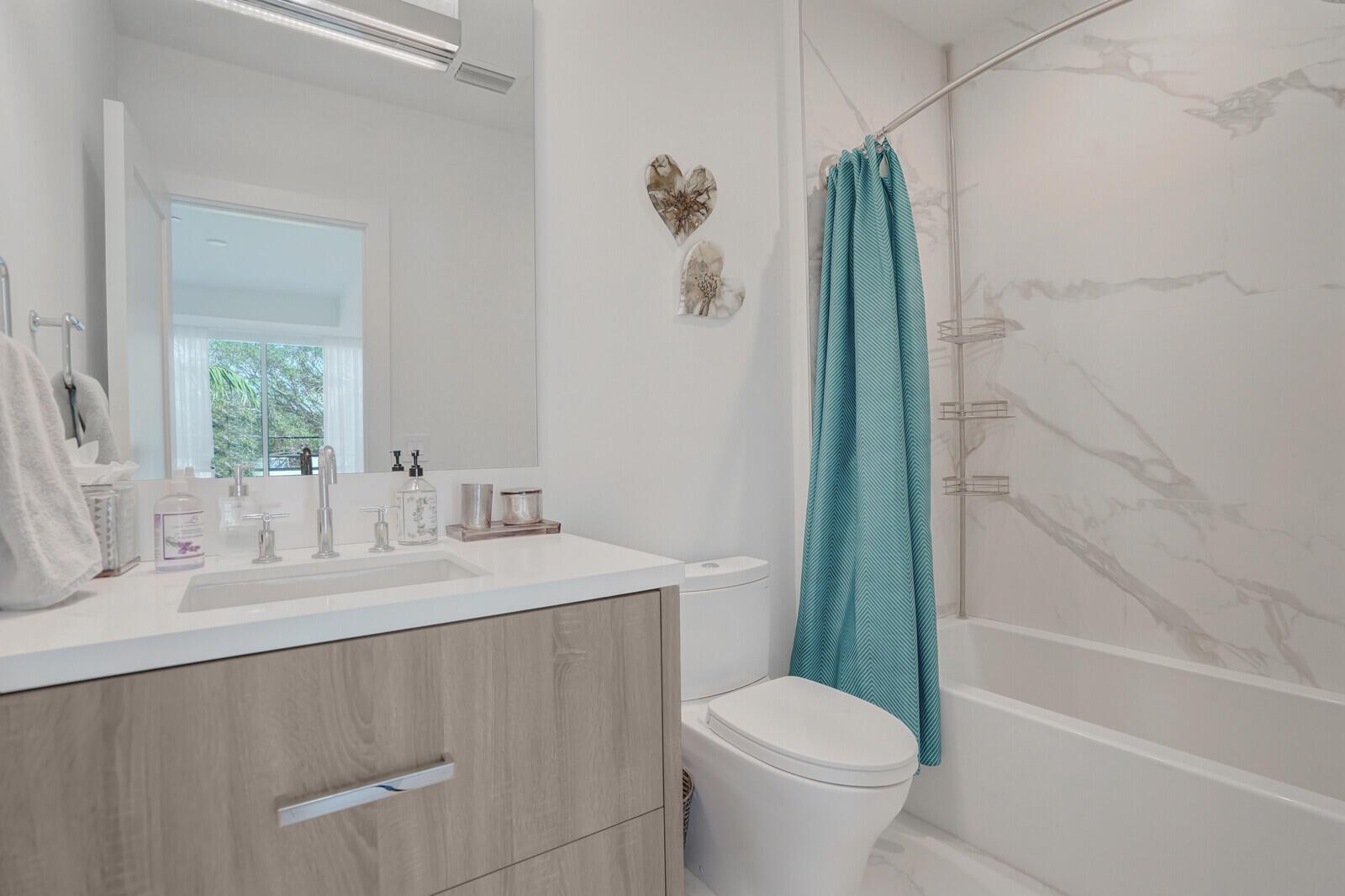 7th Ave Villas - Residential