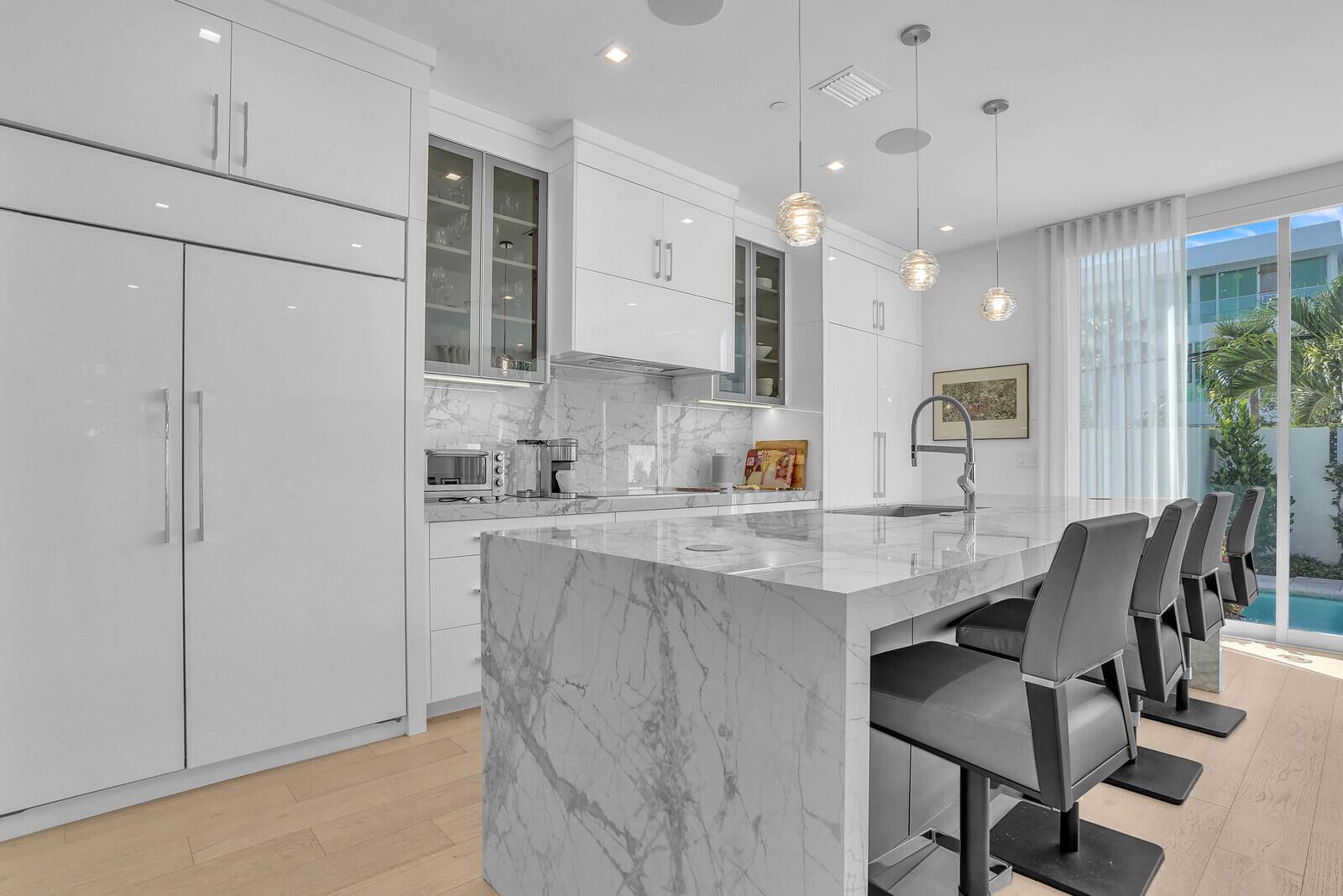 7th Ave Villas - Residential
