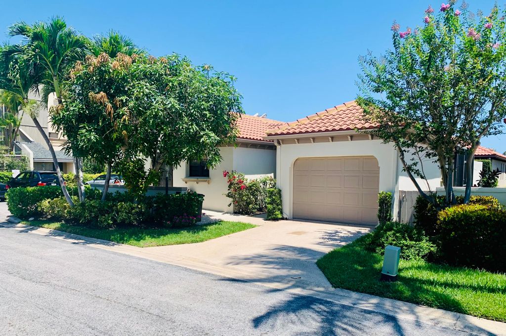 Photo of 1469 Via Miguel, Jupiter, FL 33477 (MLS # R10992119)