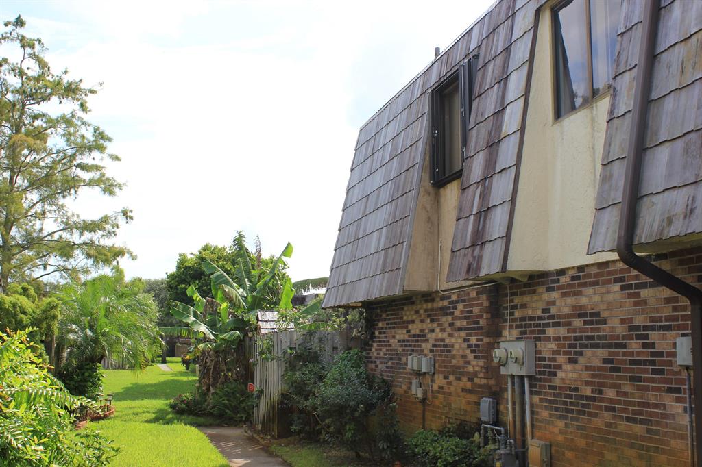Spacious, Waterfront 3 bedroom 2.5 bath townhouse with large fenced in courtyard , oversized laundry room and tons of storage space. Perfect for families or investors. Accordion Hurricane shutters complete. Tenant occupied until 1/14/2021
