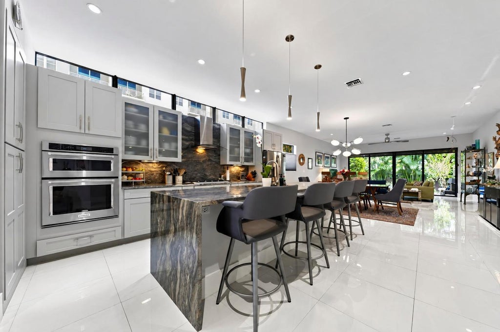 Photo of 930 NE 16th Avenue, Fort Lauderdale, FL 33304 (MLS # B26083363)