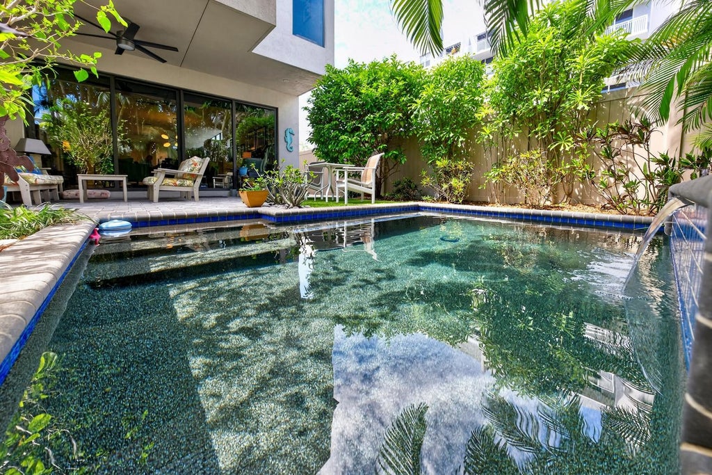 Photo of 930 NE 16th Avenue, Fort Lauderdale, FL 33304 (MLS # B26083363)