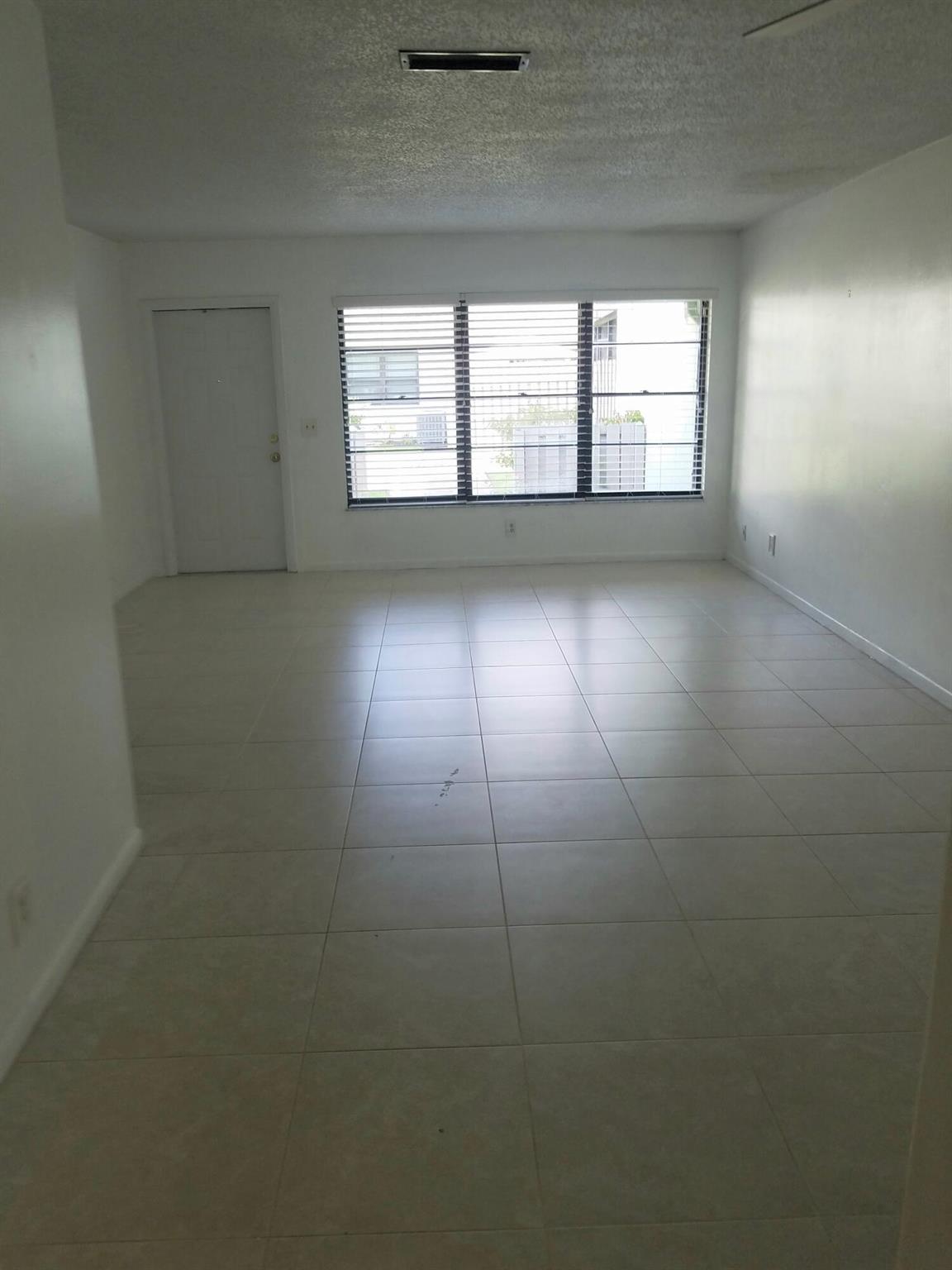 JUPITER LAKES VILLAS COND - Residential Lease