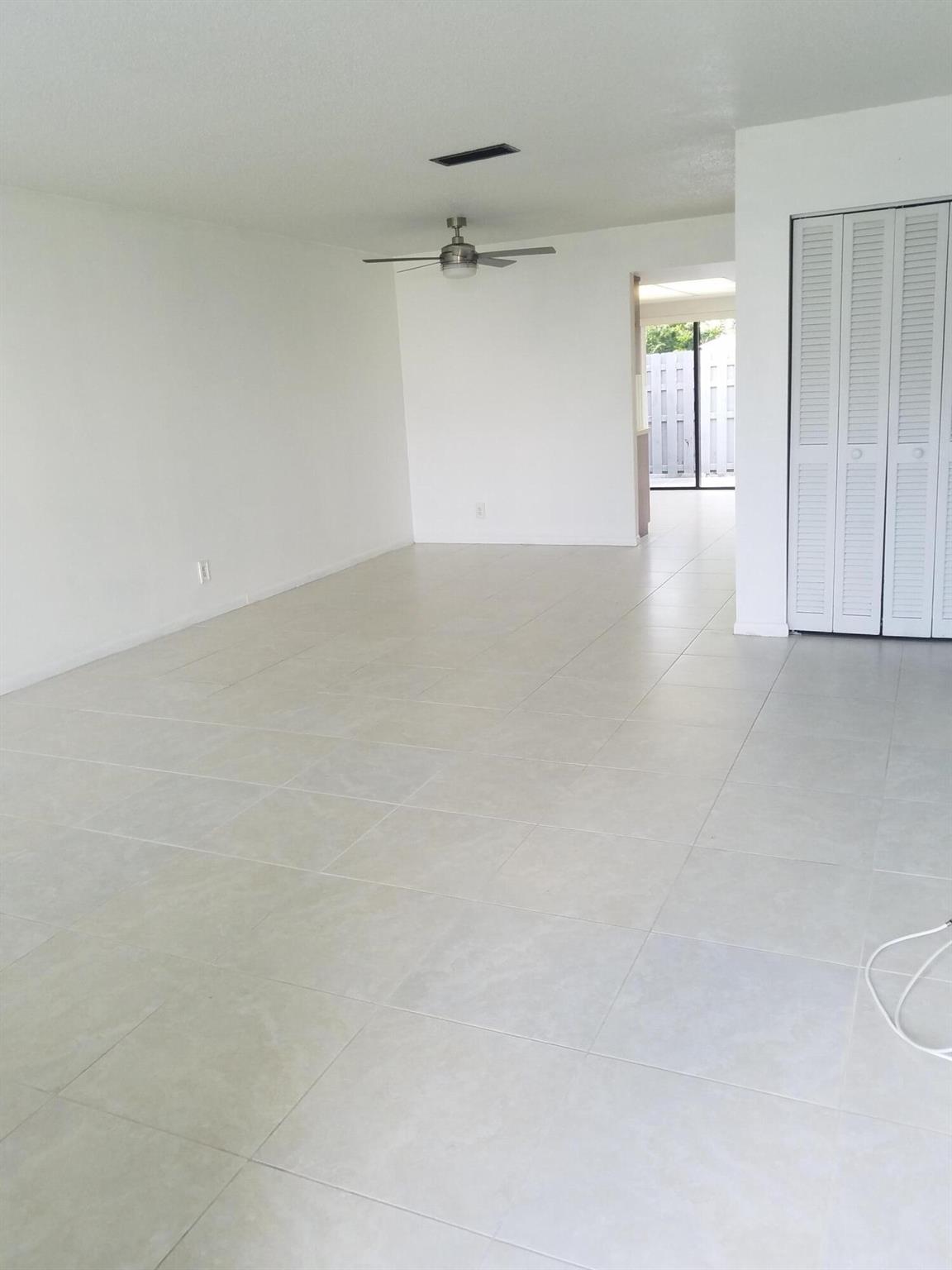 JUPITER LAKES VILLAS COND - Residential Lease