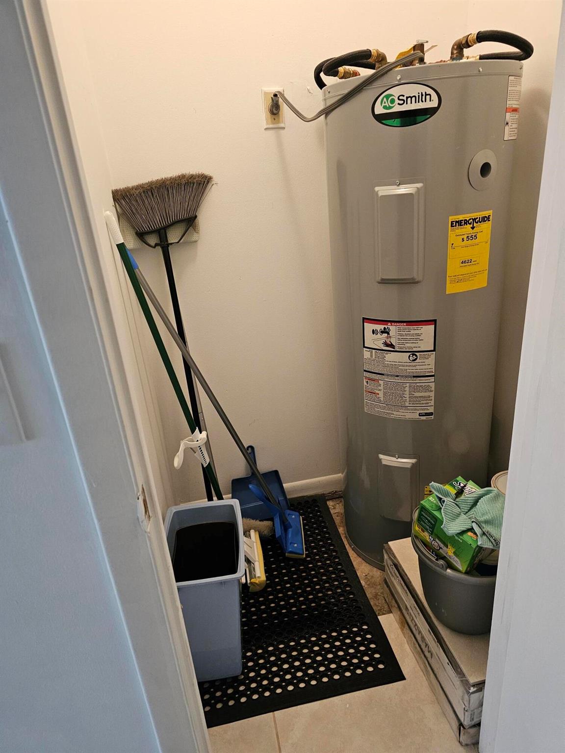 JUPITER LAKES VILLAS COND - Residential Lease