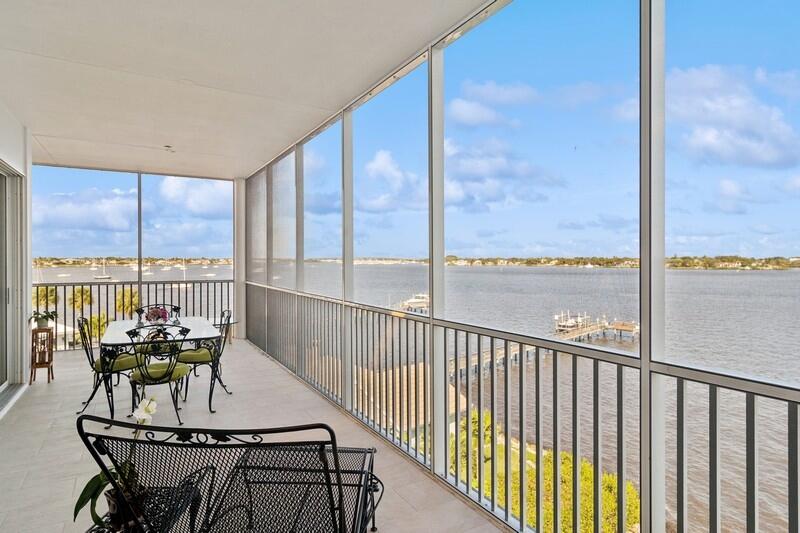 ADMIRALTY CONDO - Residential