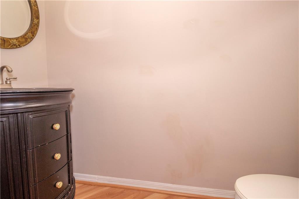 Countrys Point 119-29 B - Residential Lease