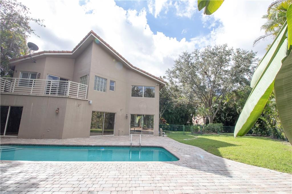 Countrys Point 119-29 B - Residential Lease