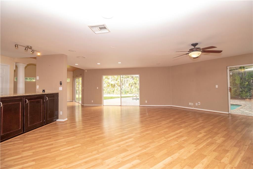 Countrys Point 119-29 B - Residential Lease