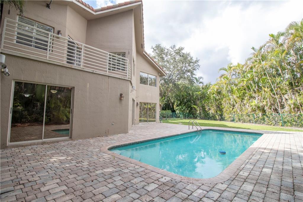 Countrys Point 119-29 B - Residential Lease