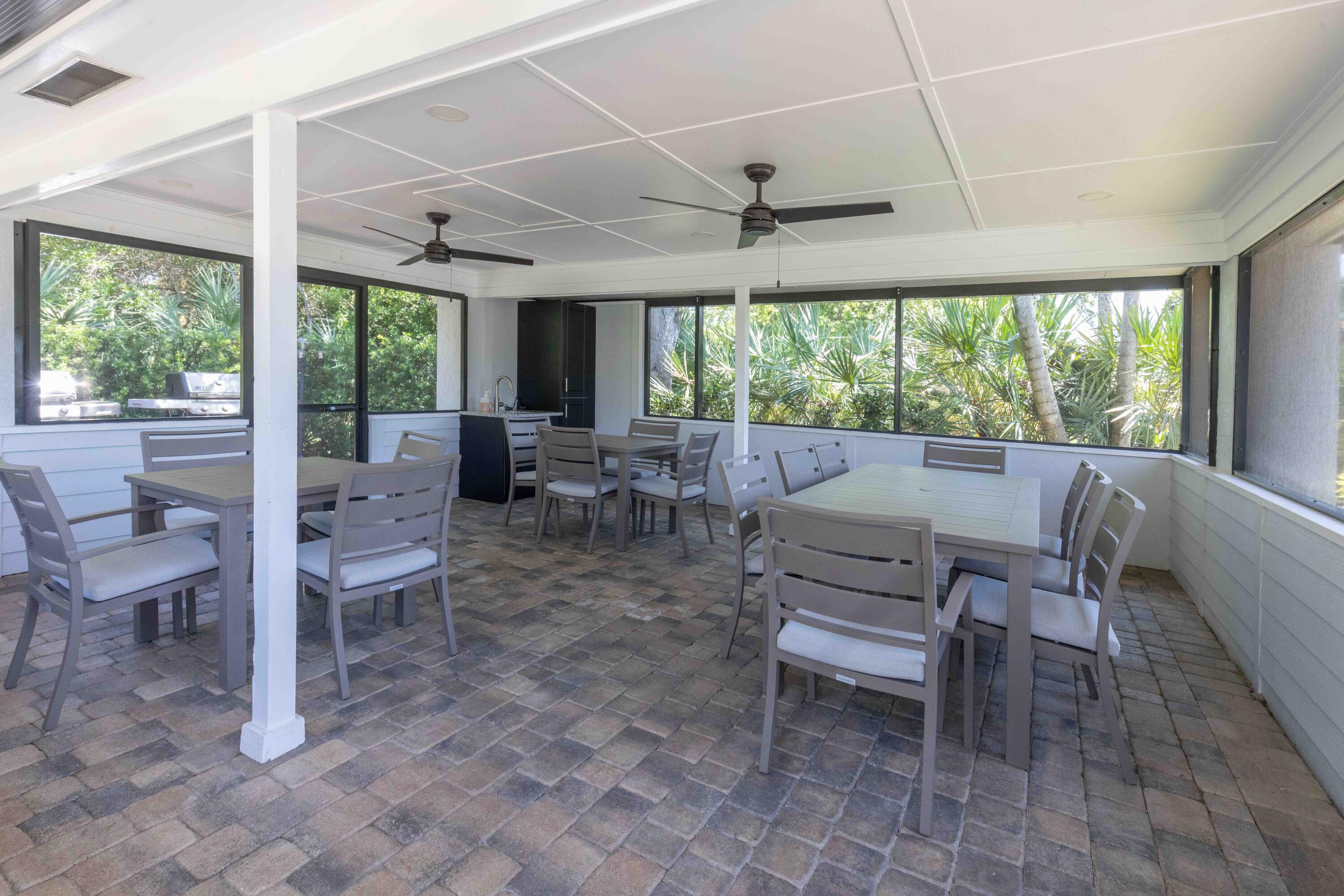 HARBOUR RIDGE YACHT & COUNTRY CLUB - Residential