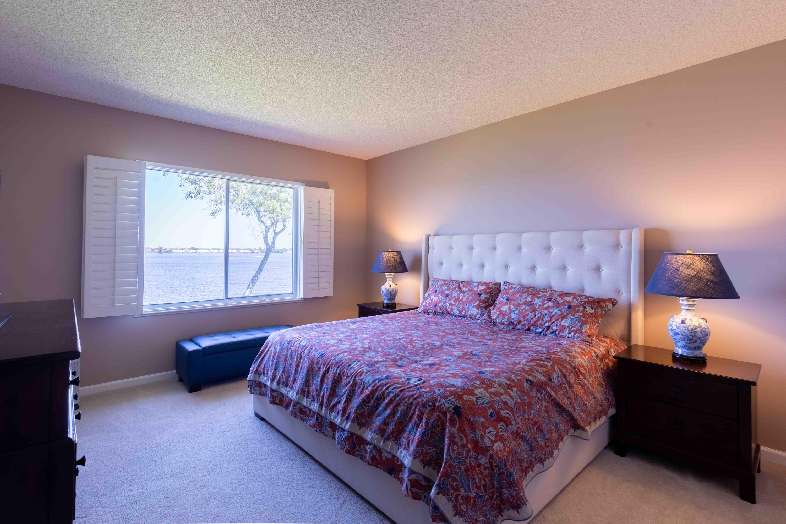 HARBOUR RIDGE YACHT & COUNTRY CLUB - Residential