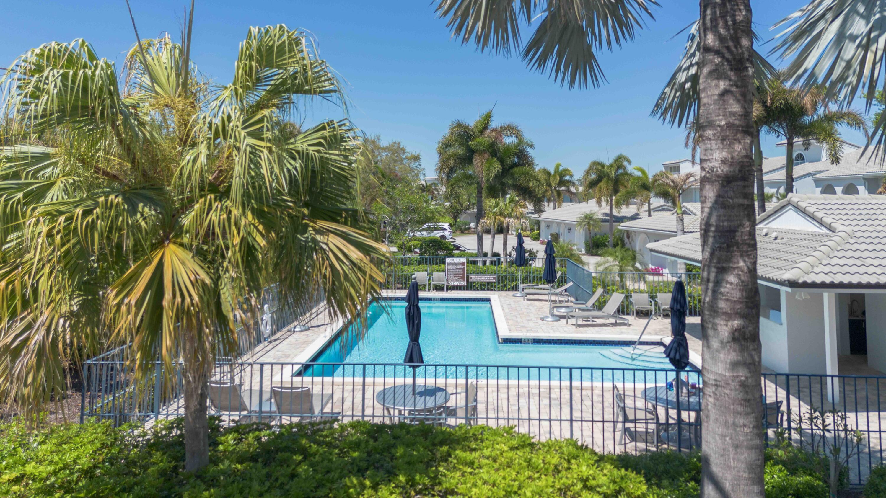 HARBOUR RIDGE YACHT & COUNTRY CLUB - Residential