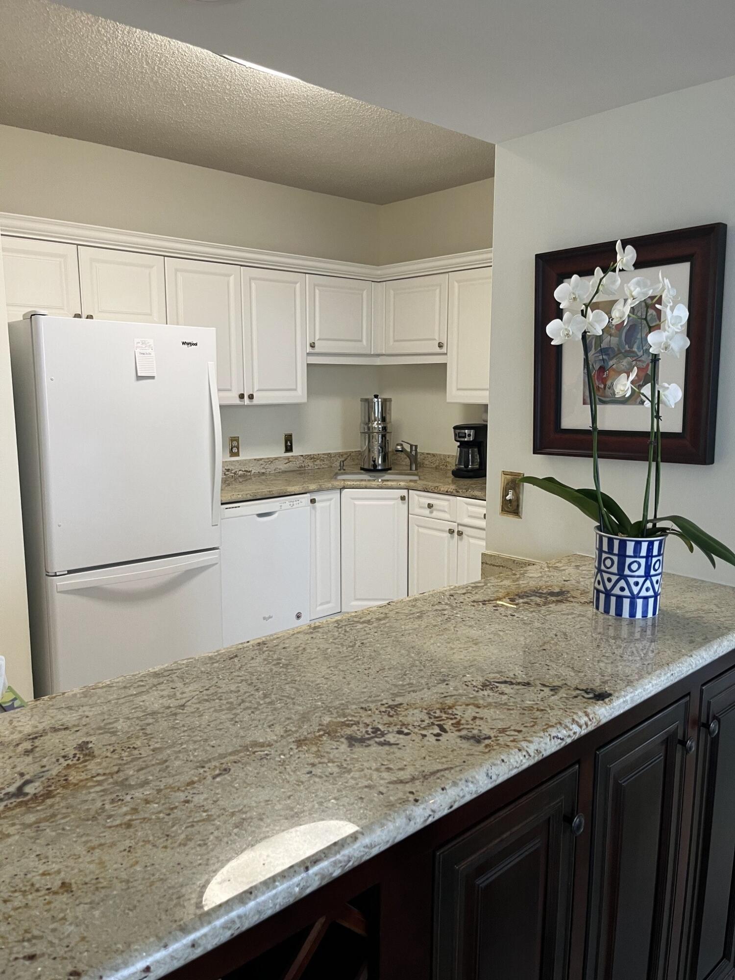 HARBOUR RIDGE YACHT & COUNTRY CLUB - Residential